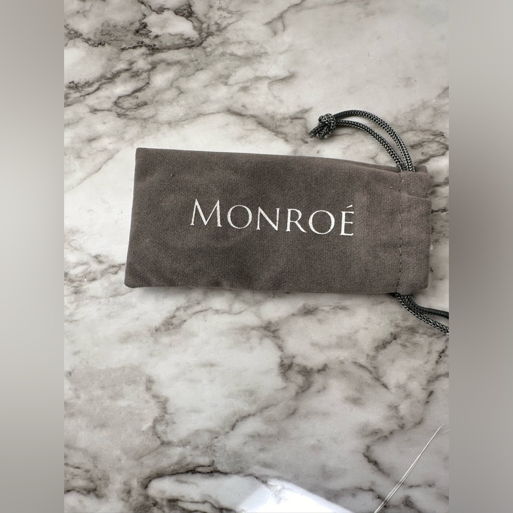 ✨Monroè Yorkville Solèrose Charcoal Leather watch brand new never before used.✨ - Picture 5 of 5